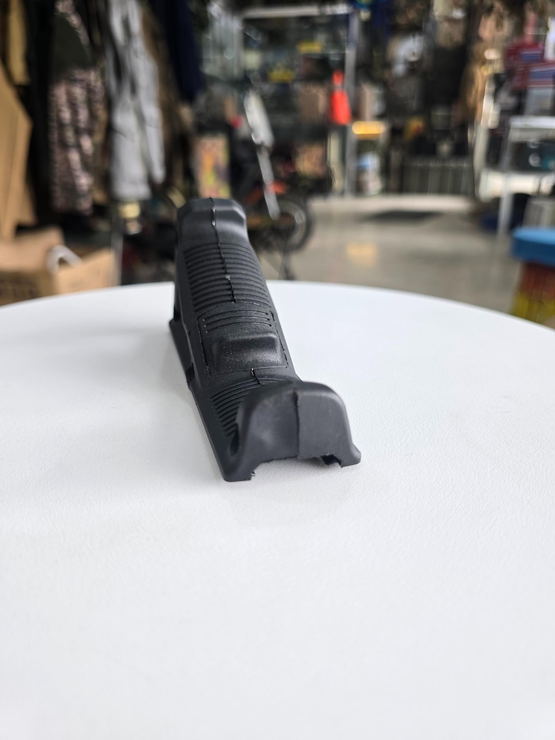 Tactical Compact Foregrip Handle Foldable Grip for M4 M16 - khan American Tools